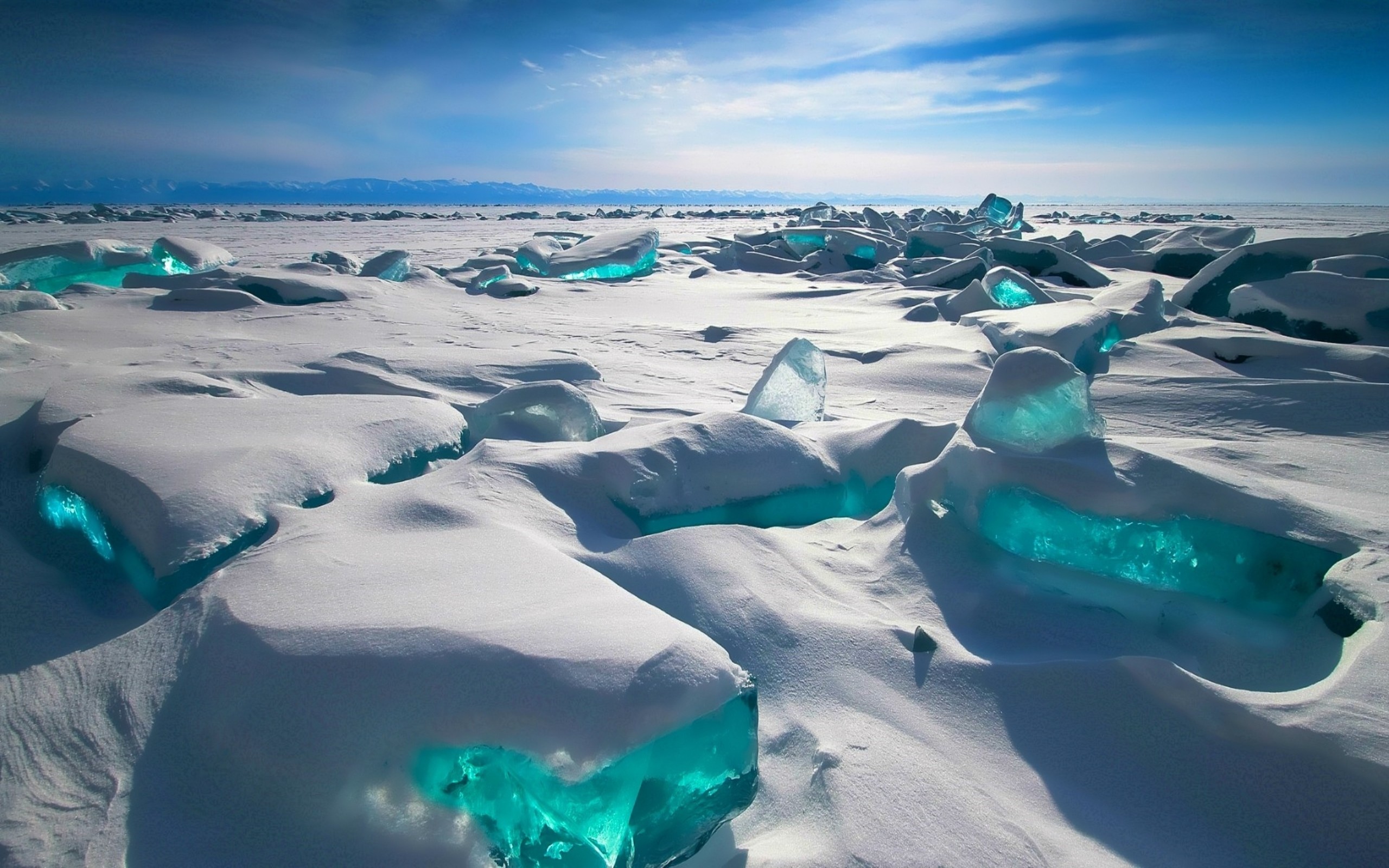 baykal gölü turkuaz buzullar buzlar büyük resim.jpg