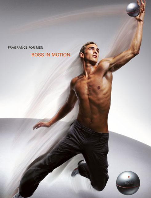 Boss in Motion Hugo Boss for men commercial poster afiş manken topu yakalar gibi şişe.jpg