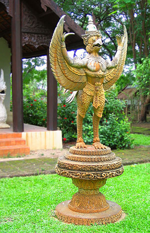 Garuda heykeli-Garudachmwchangkham0506.jpg